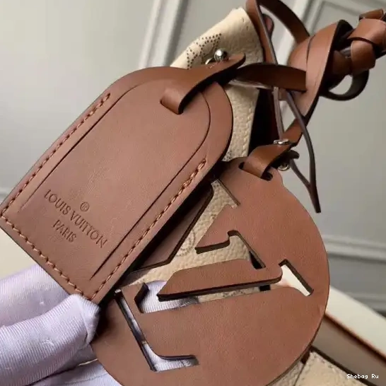 VUITTON CARMEL LOUIS 0628